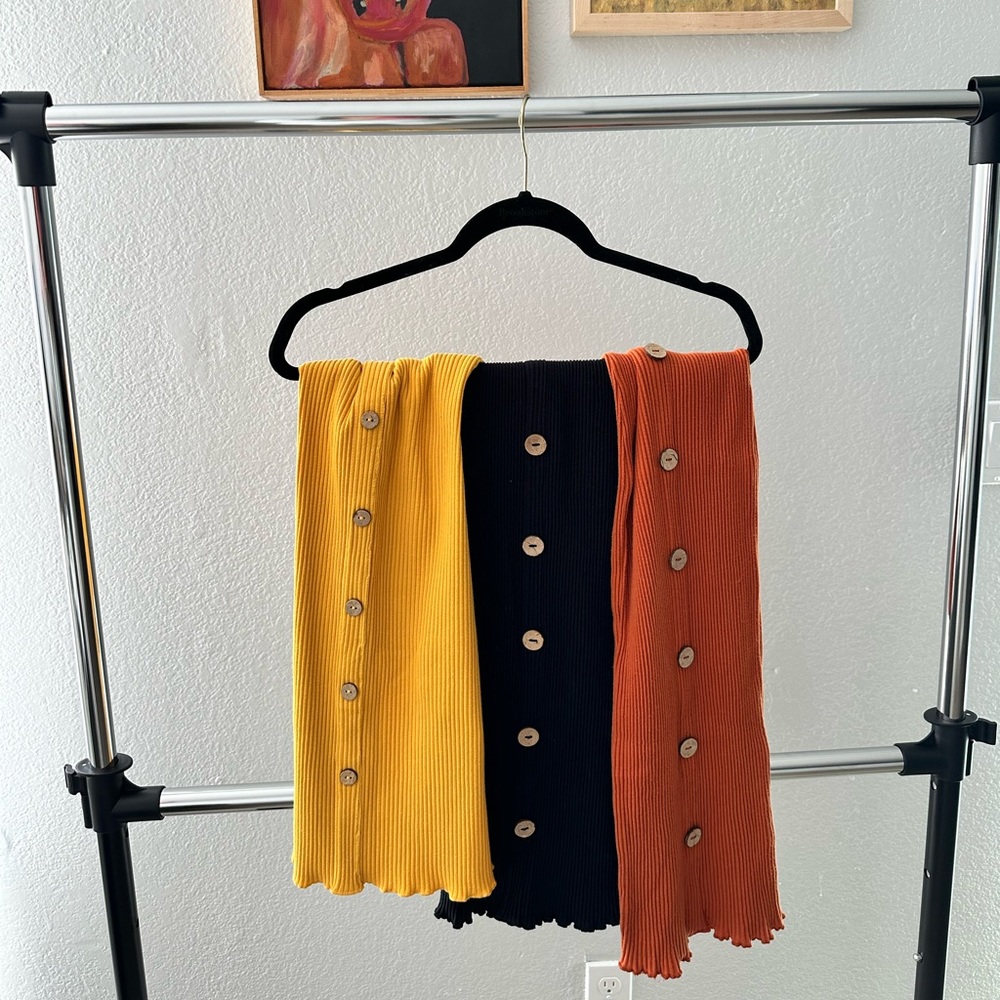 Derek Heart Yellow and Black Buttoned Dress